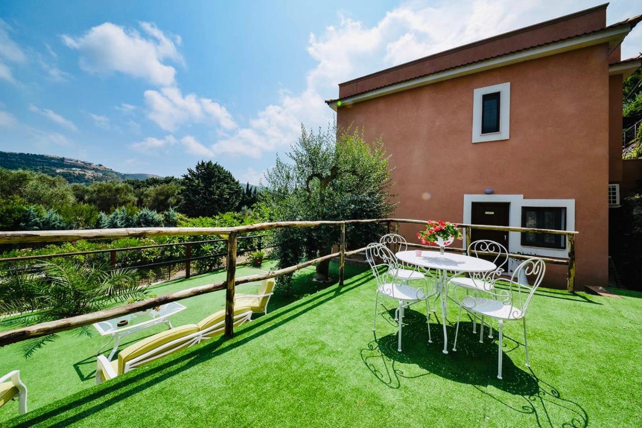 פסקיצ'י B&B Villa Pacifica מראה חיצוני תמונה