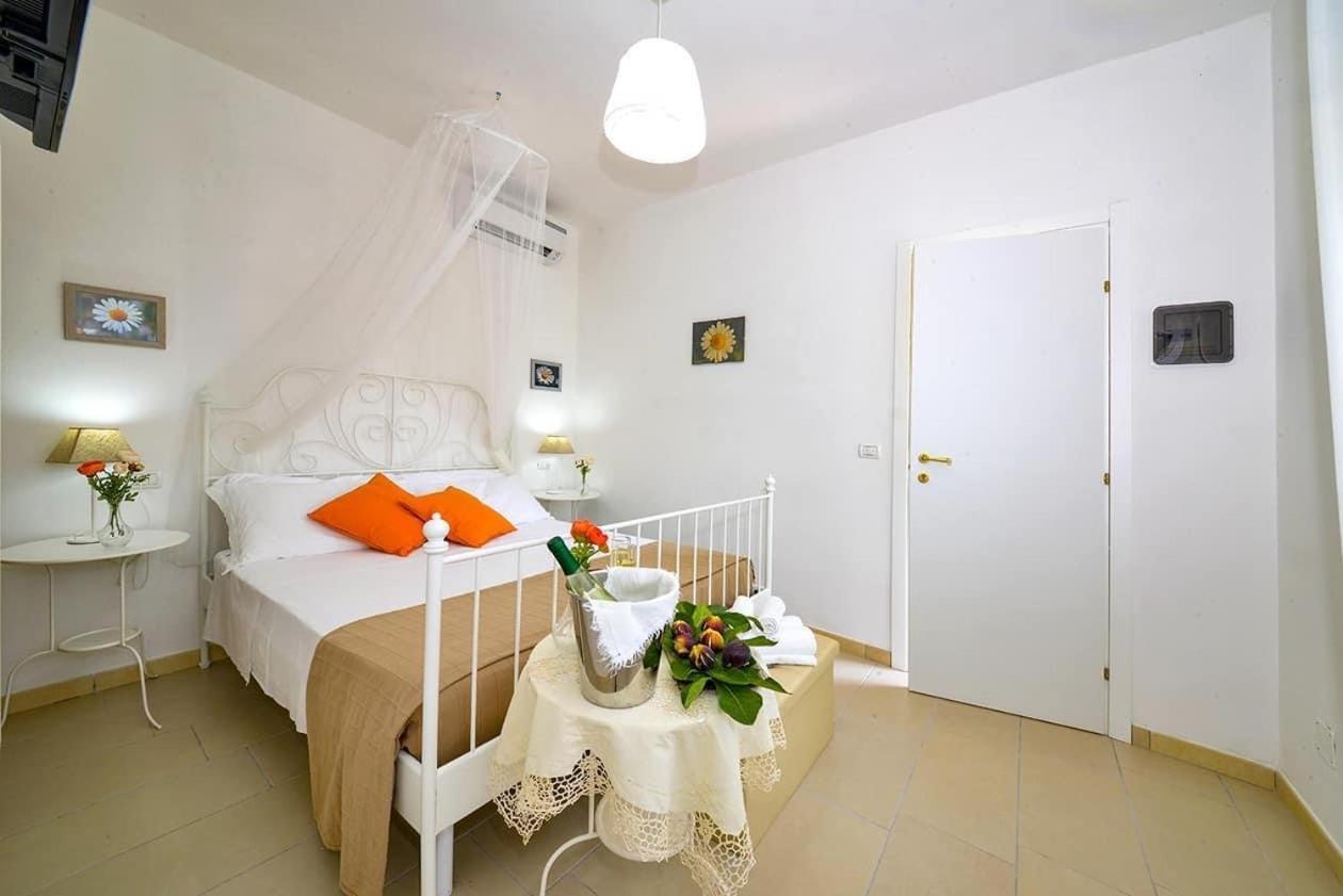 פסקיצ'י B&B Villa Pacifica מראה חיצוני תמונה